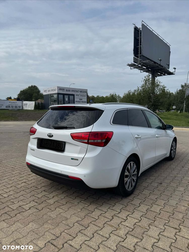 Kia Ceed 1.6 CRDi L DCT - 3