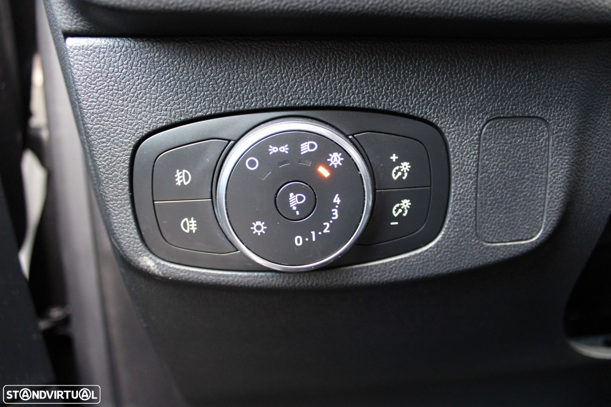 Ford Focus 1.0 EcoBoost MHEV ST-Line Style SIP - 25