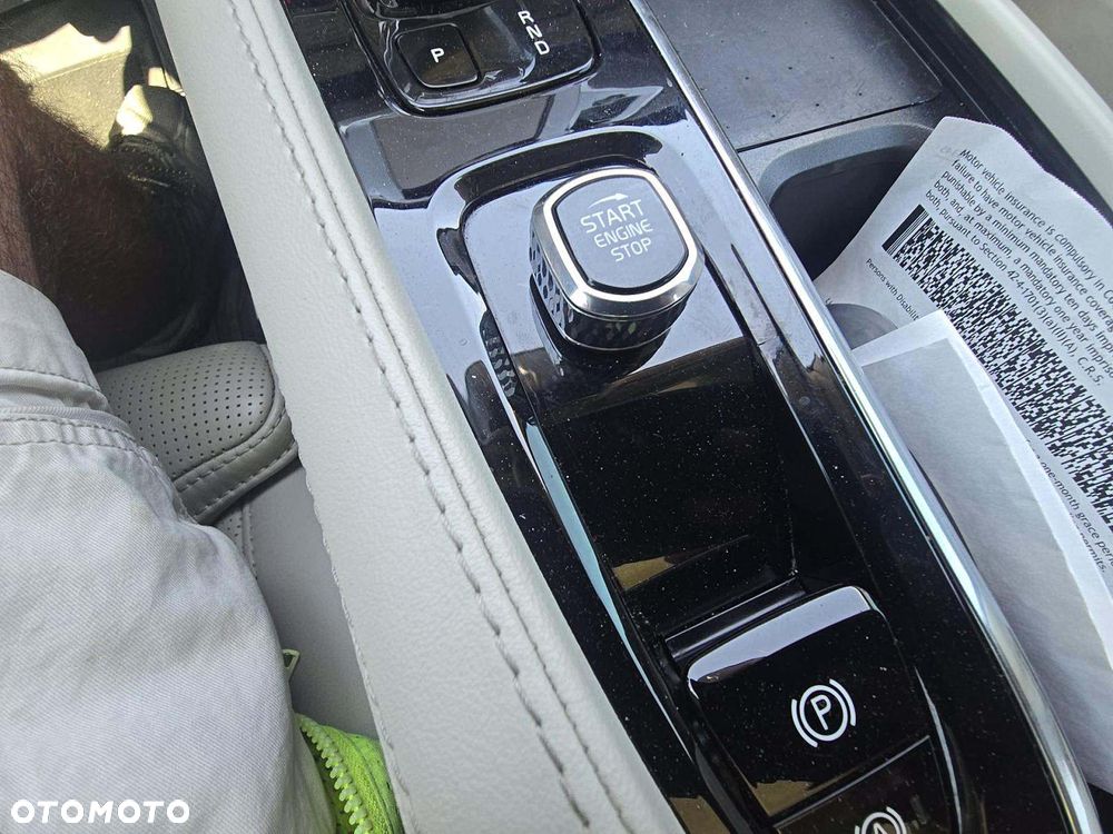 Volvo XC 90 T8 AWD Plug-In Hybrid Inscription 7os - 7