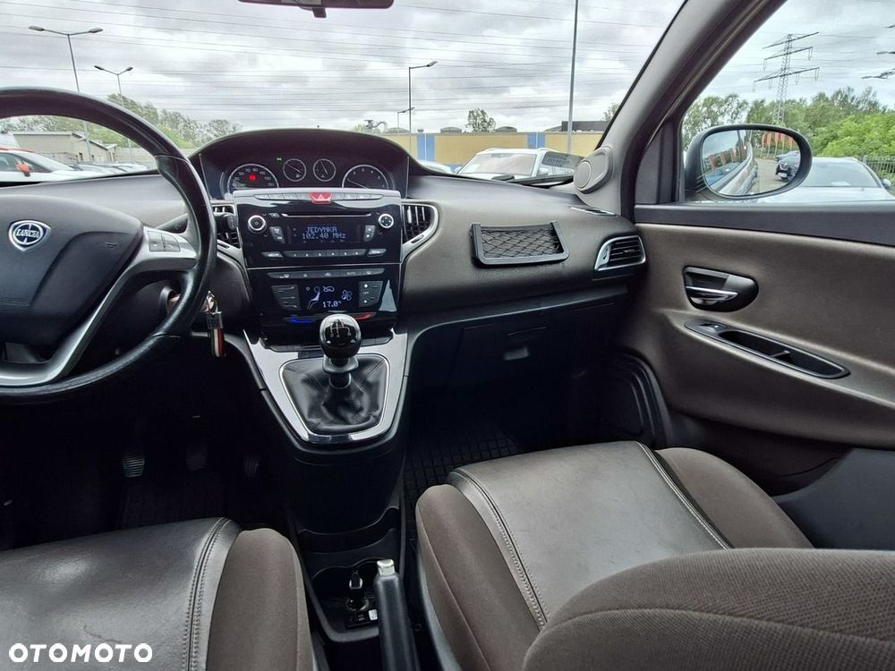 Lancia Ypsilon - 19