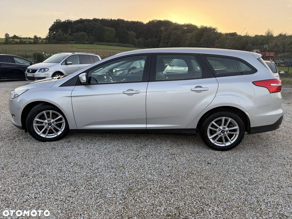 Ford Focus 1.0 EcoBoost Trend Edition Business - 8
