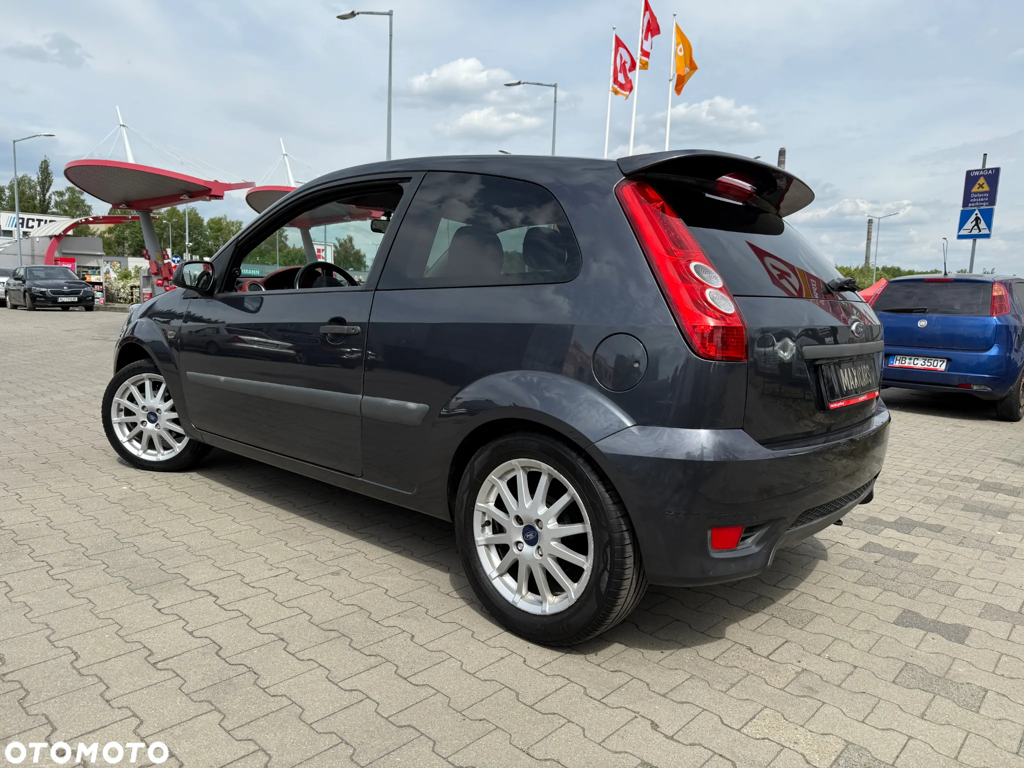 Ford Fiesta 1.4 Ambiente - 7