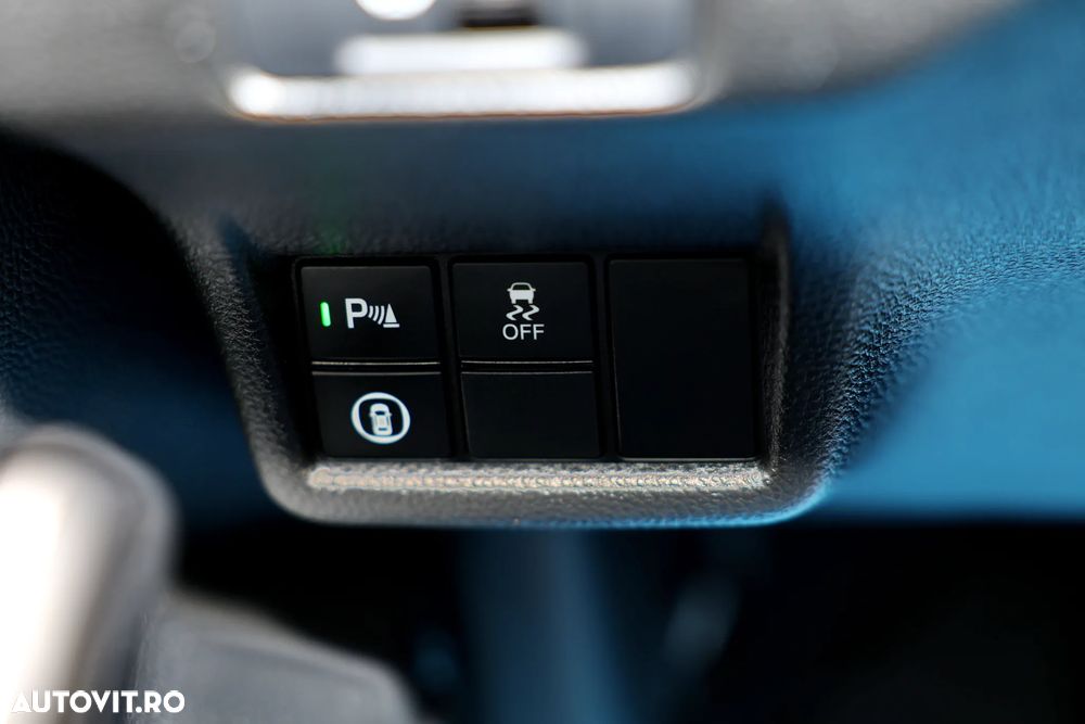 Honda Civic 2.0 e:HEV E-CVT Advance - 22