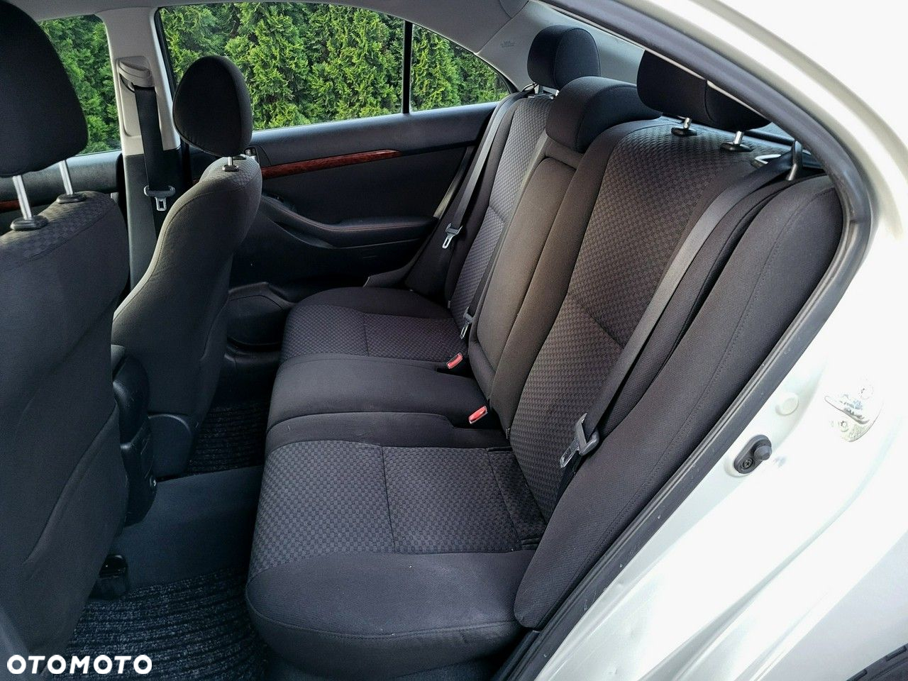 Toyota Avensis - 13