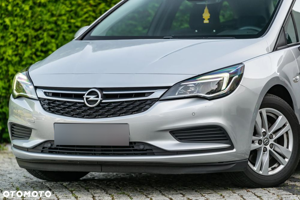 Opel Astra - 8