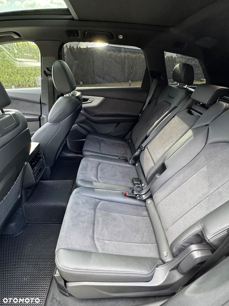 Audi Q7 - 15