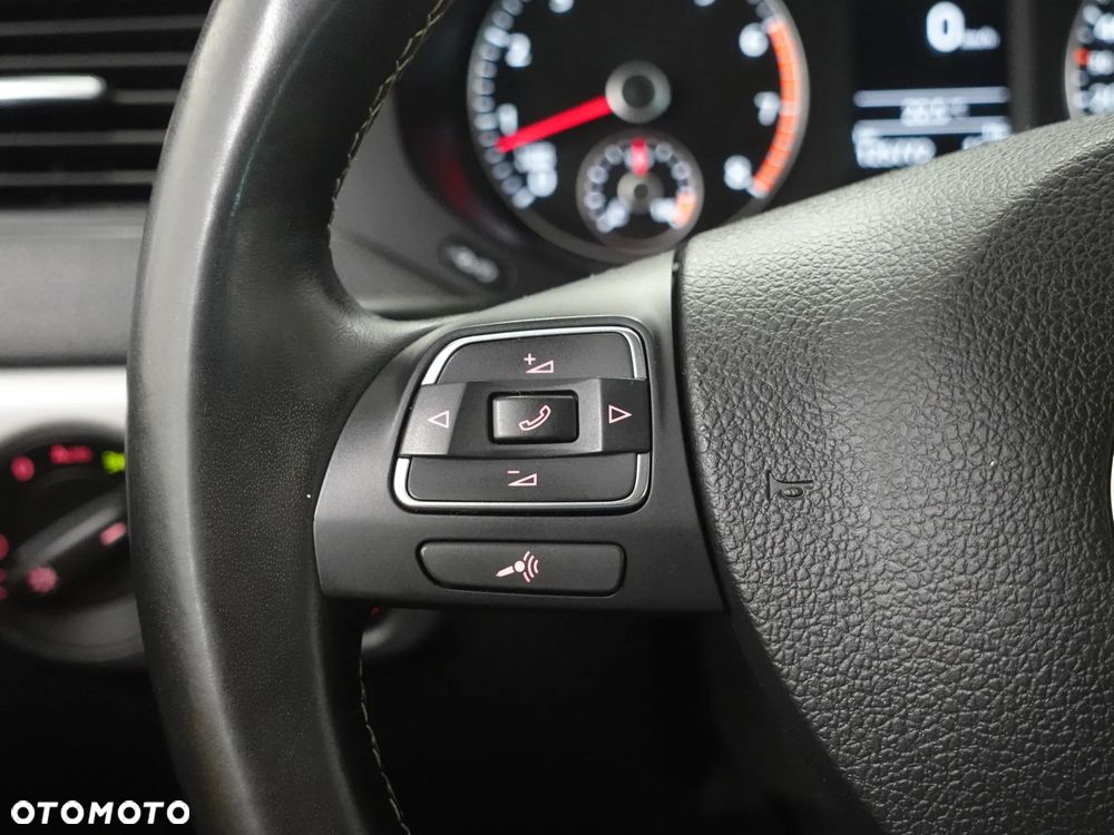 Volkswagen Jetta 1.4 TSI DSG Match - 36