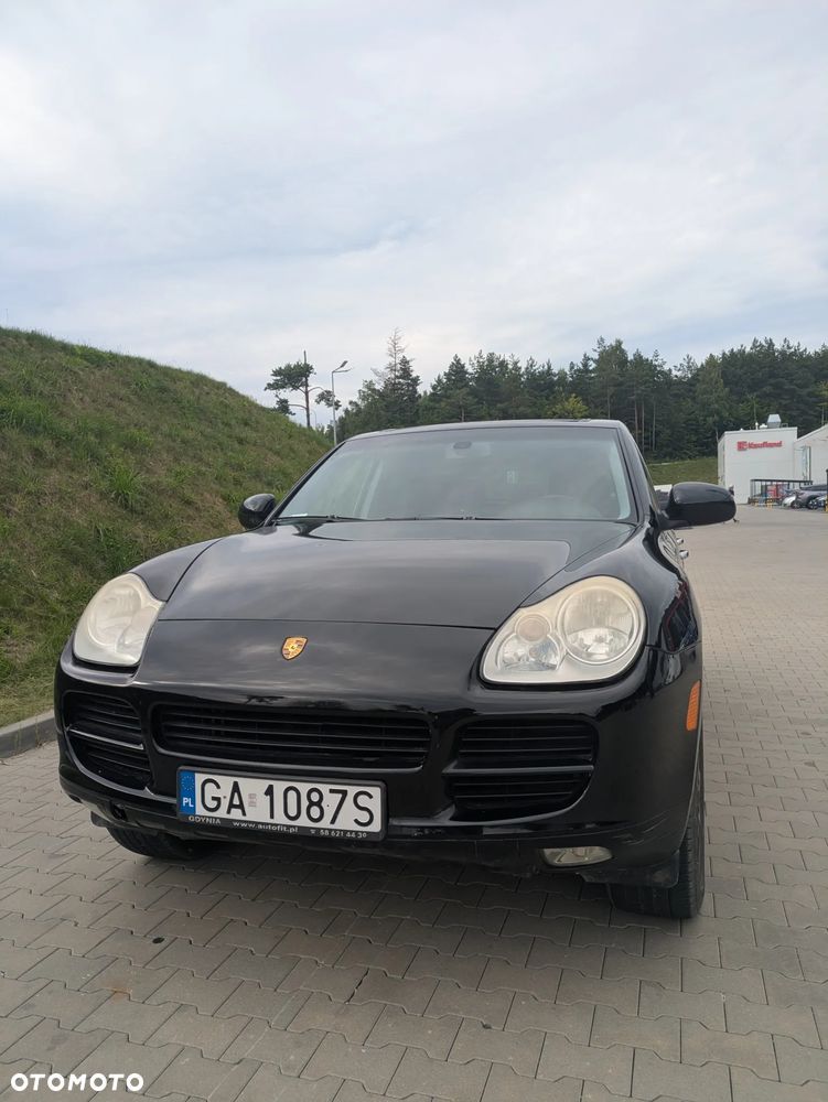 Porsche Cayenne - 4