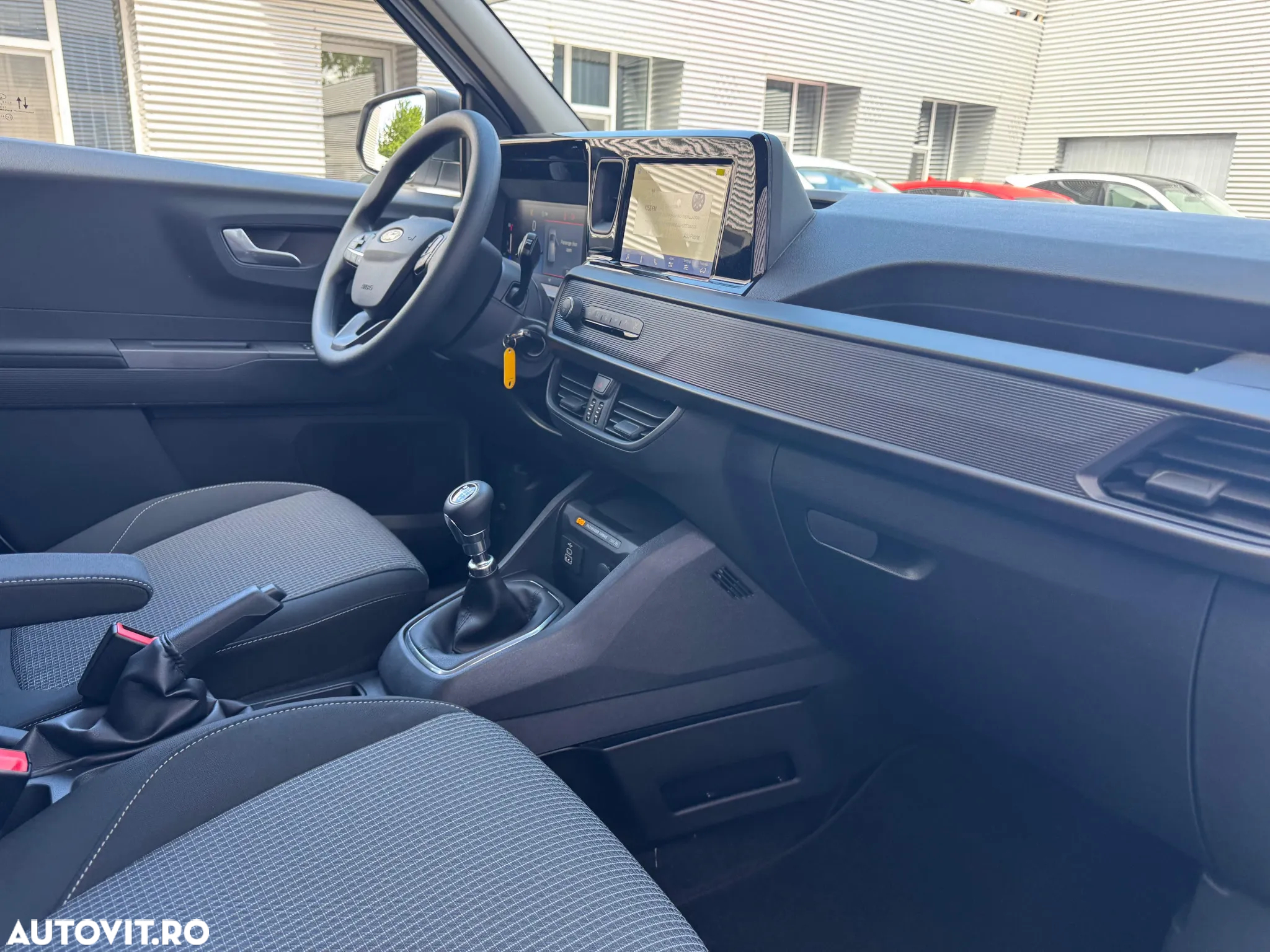 Ford Courier - 24