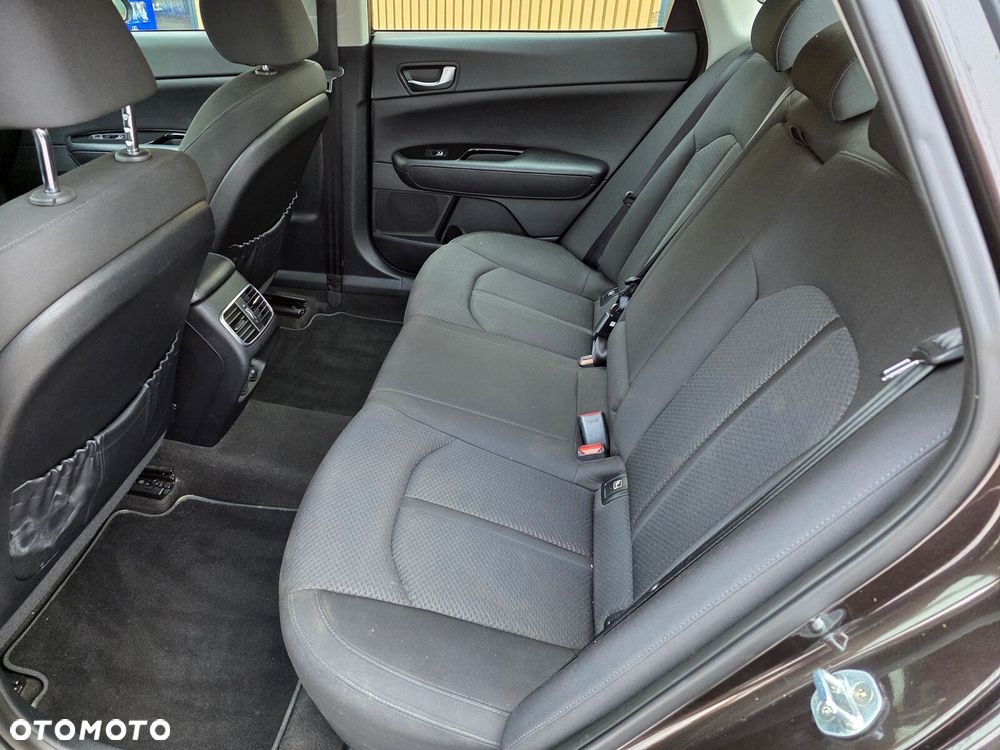 Kia Optima - 13