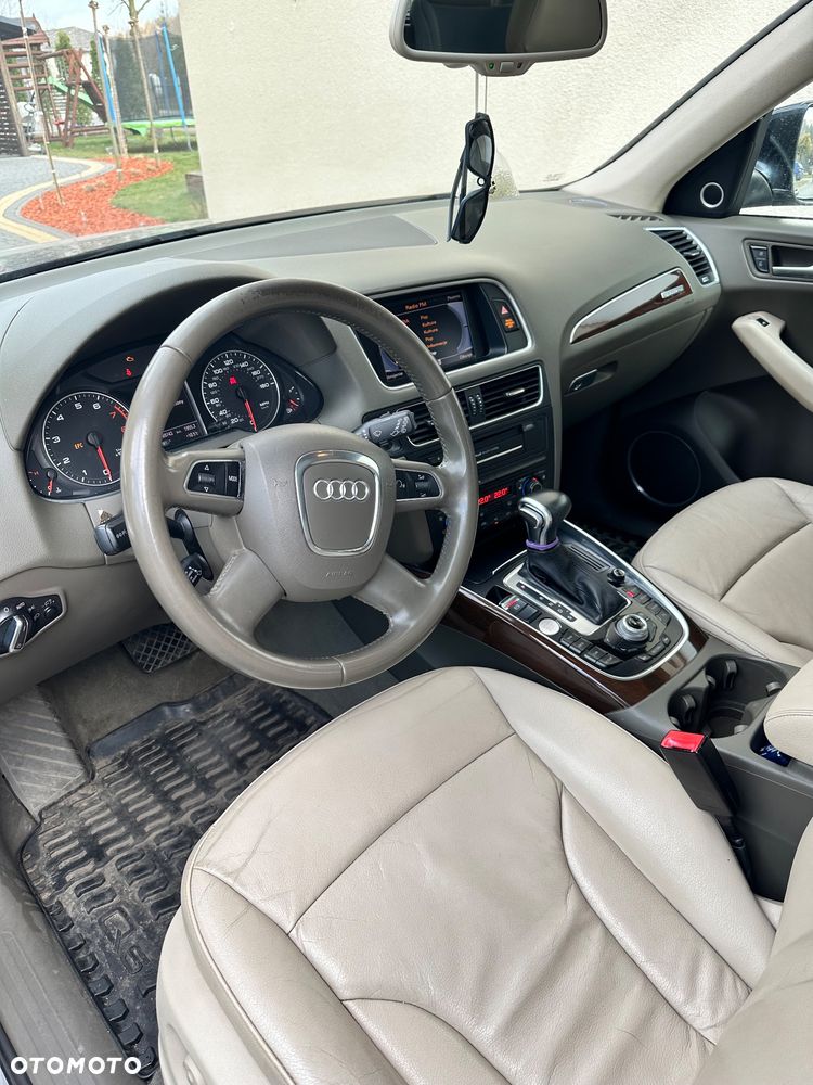 Audi Q5 3.2 FSI Quattro S tronic - 10
