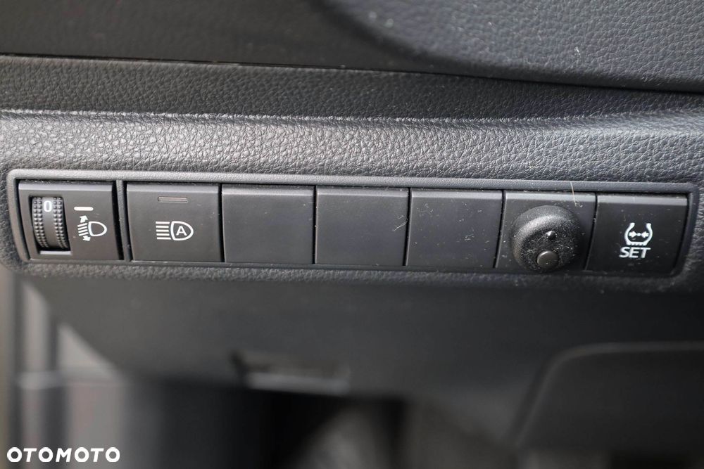 Toyota Corolla 1.5 Comfort - 28