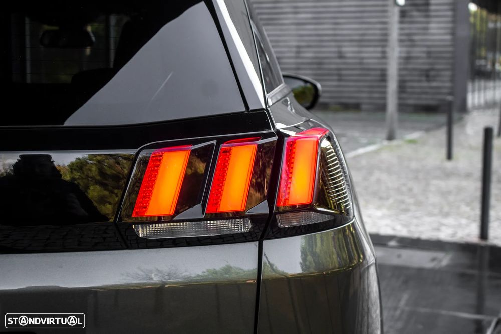 Peugeot 3008 1.2 PureTech Allure Pack EAT8 - 11