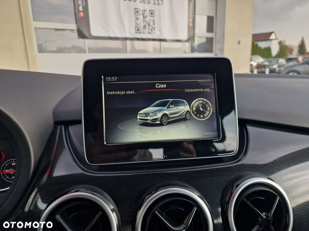 Mercedes-Benz Klasa B 180 Edition - 26