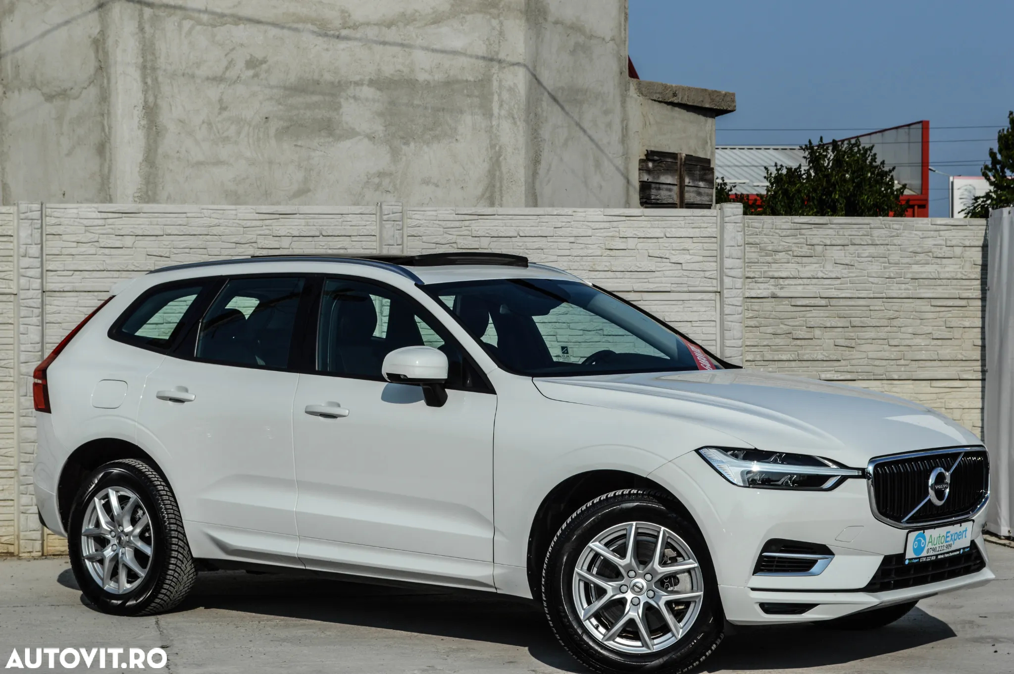 Volvo XC 60 T8 Twin Engine AWD Momentum - 9