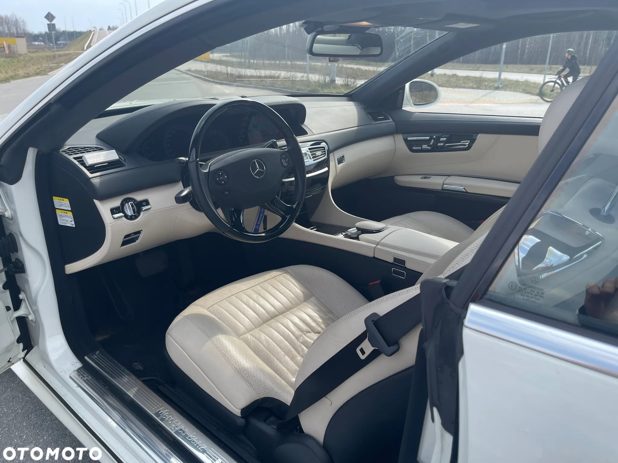 Mercedes-Benz CL - 14