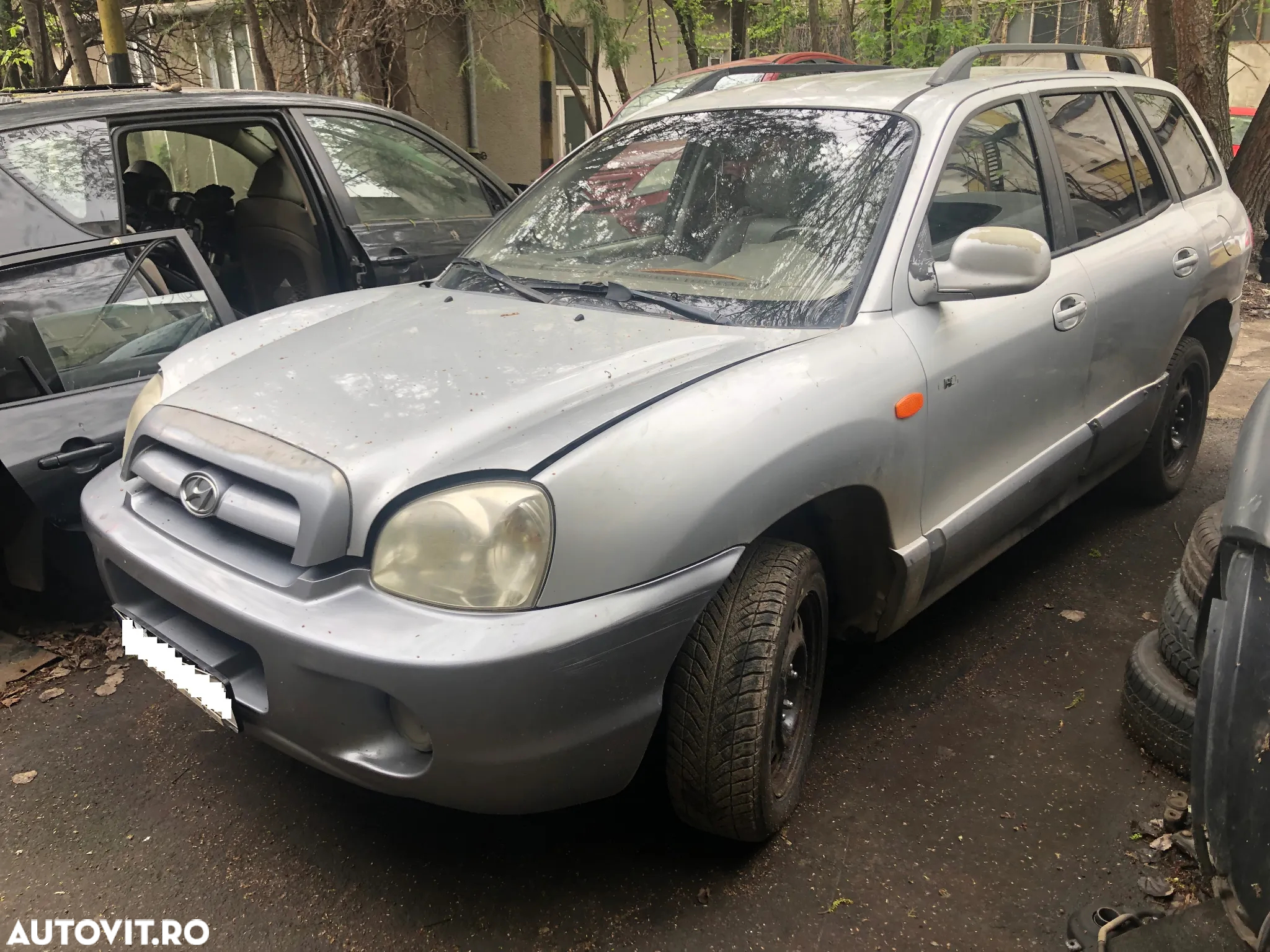 Dezmembrez Hyundai Santa Fe gri argintiu 2005 2.0 CRDI - 4