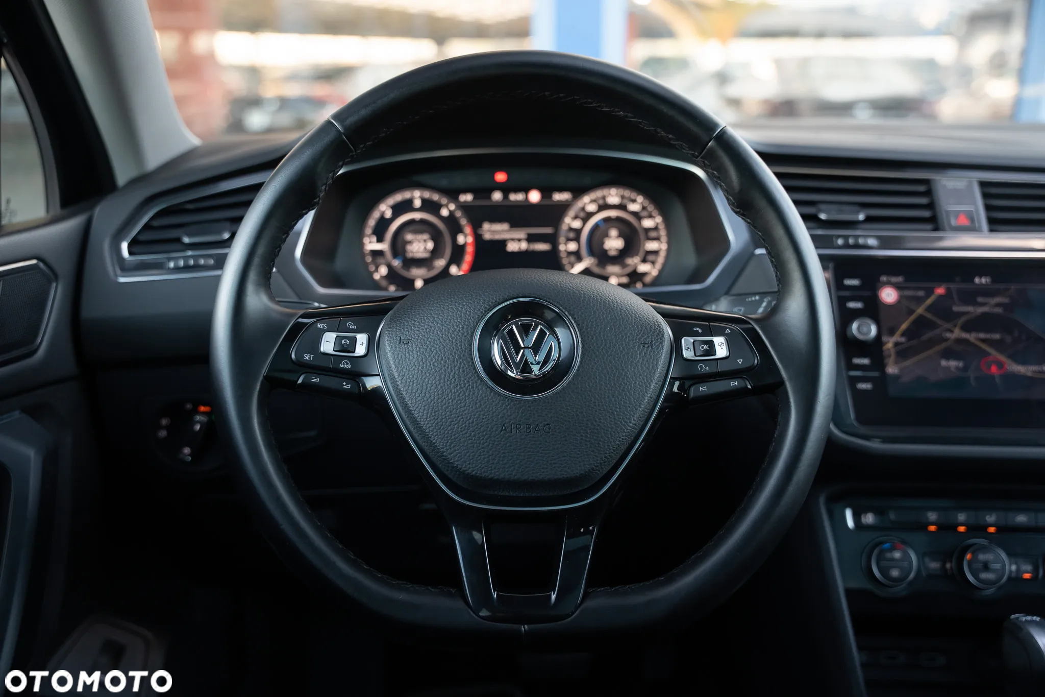 Volkswagen Tiguan Allspace 2.0 TDI 4Mot SCR Highline DSG 7os - 29