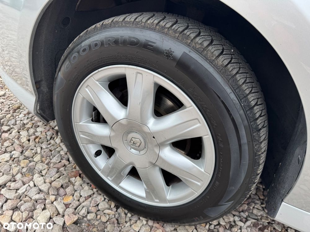 Renault Laguna - 8