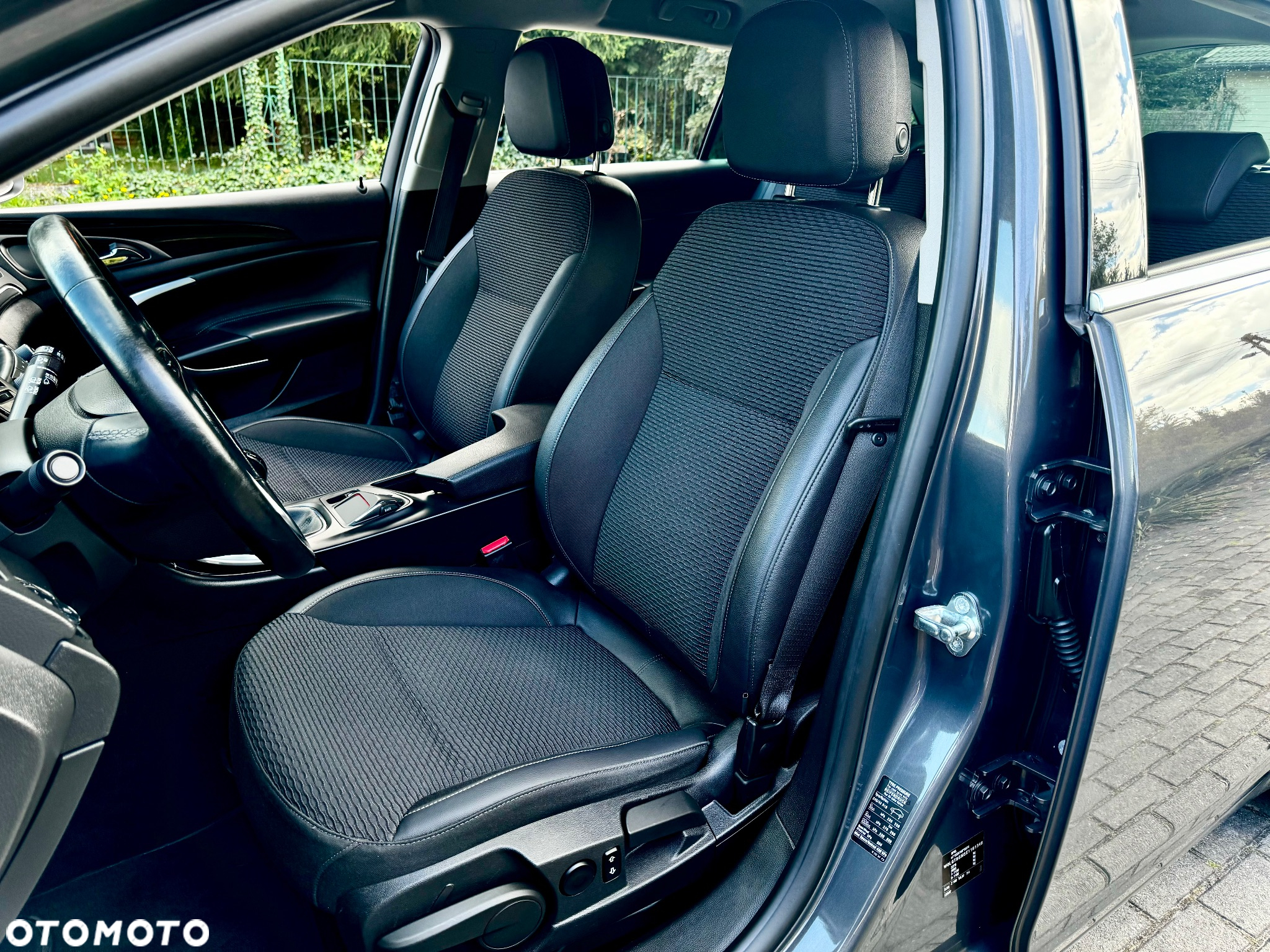 Opel Insignia - 29