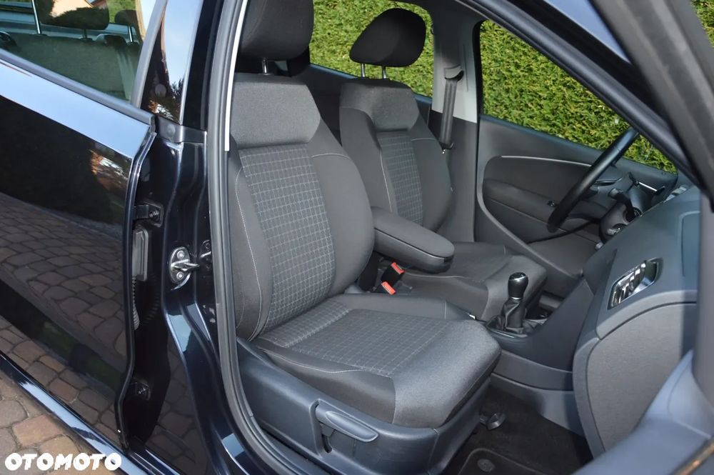 Volkswagen Polo 1.2 TSI (Blue Motion Technology) Comfortline - 28