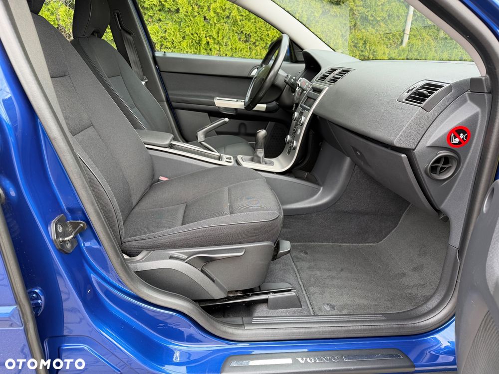 Volvo V50 1.6D DPF Momentum - 25