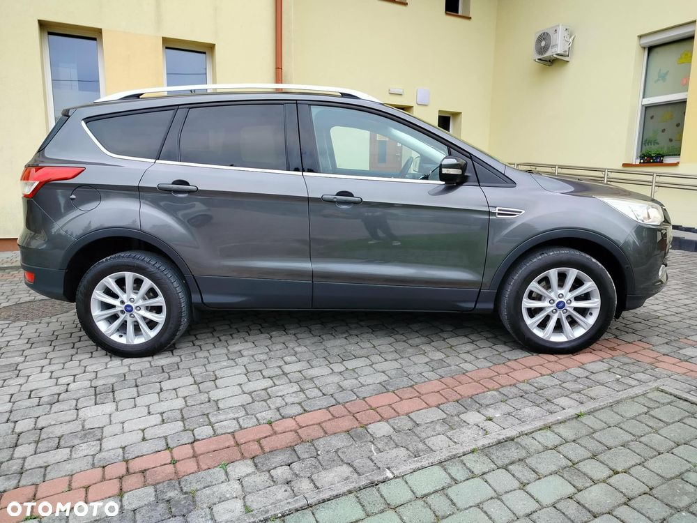 Ford Kuga 2.0 TDCi 4x4 Titanium - 4