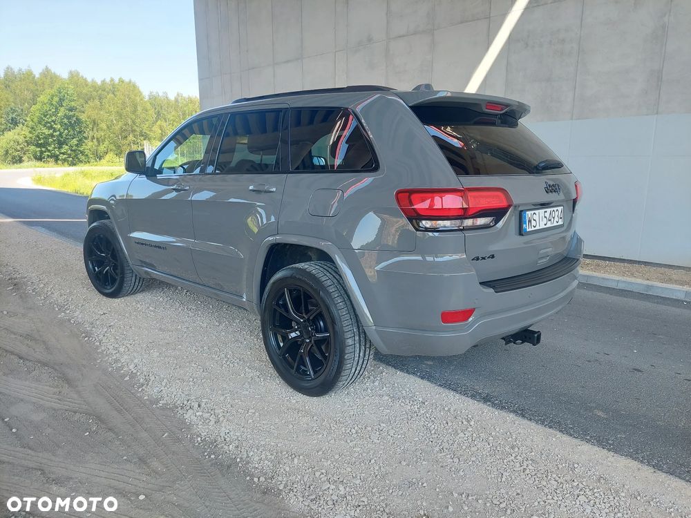 Jeep Grand Cherokee - 5