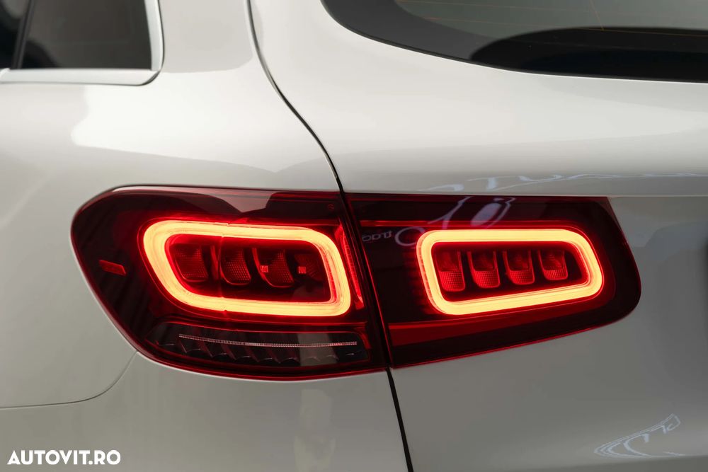 Mercedes-Benz GLC 220 d 4MATIC - 11