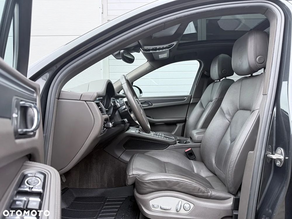 Porsche Macan - 9