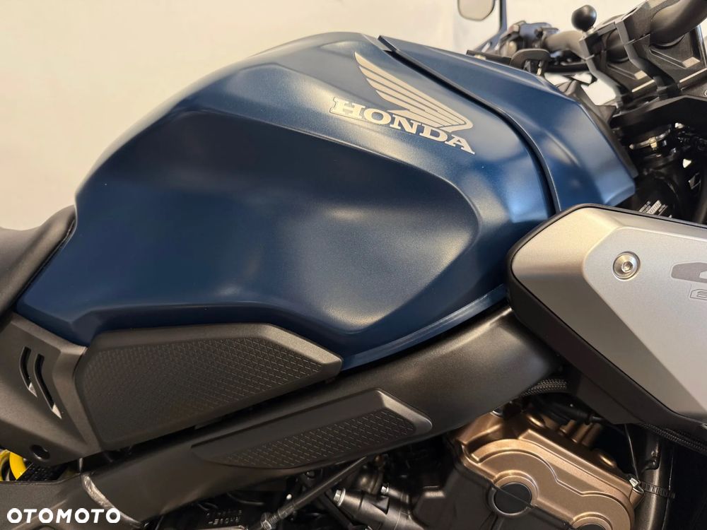 Honda CB - 31