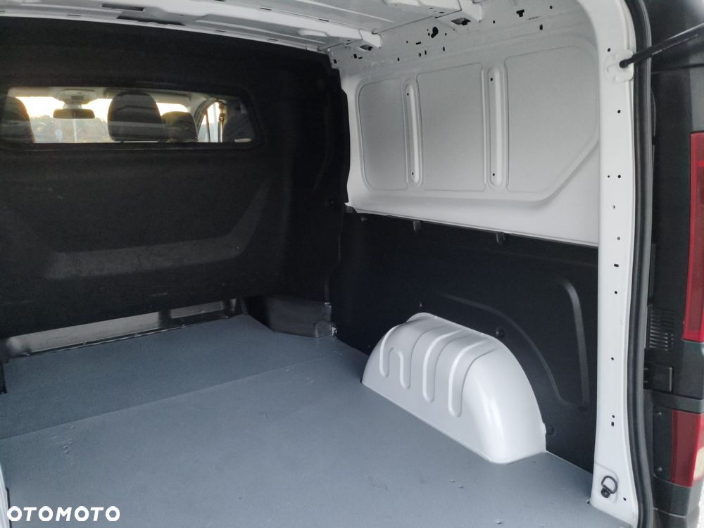 Renault Trafic 2.0 dCi - 40