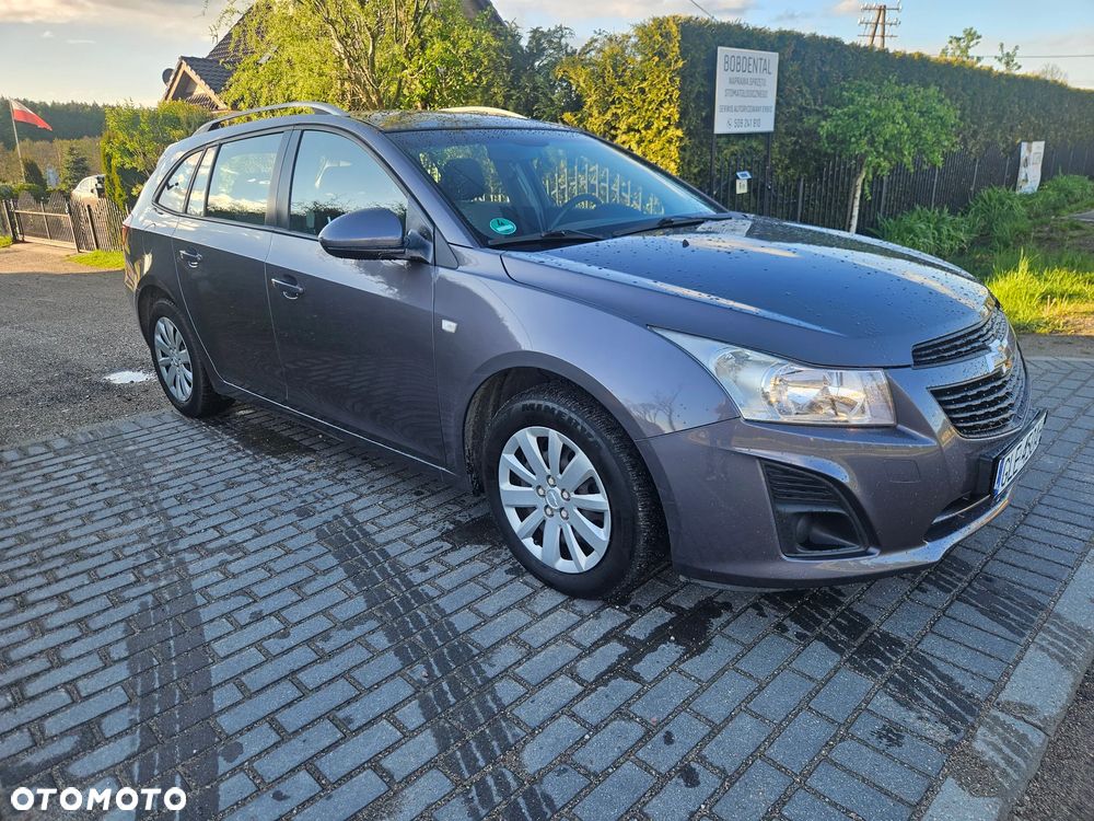 Chevrolet Cruze - 12