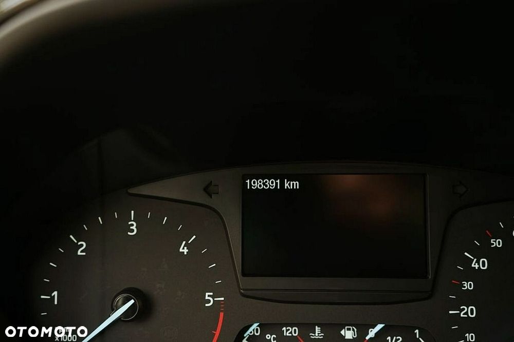 Ford Fiesta - 25