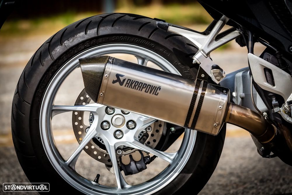 Honda VFR 1200F - 12