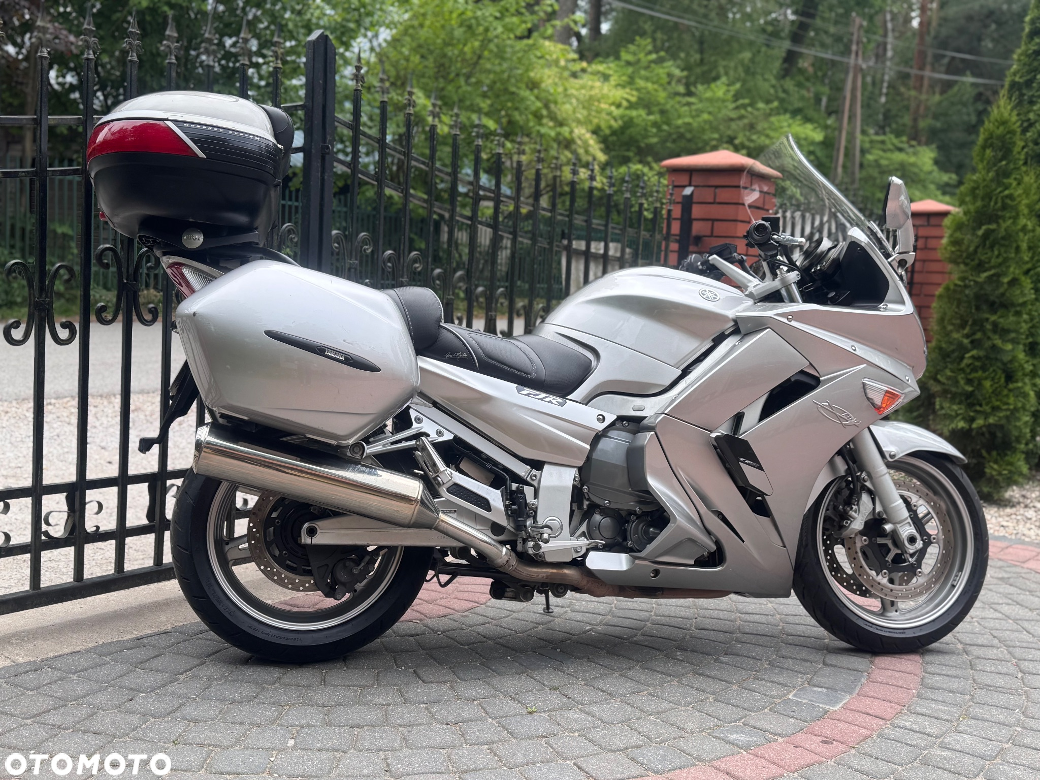 Yamaha FJR - 4