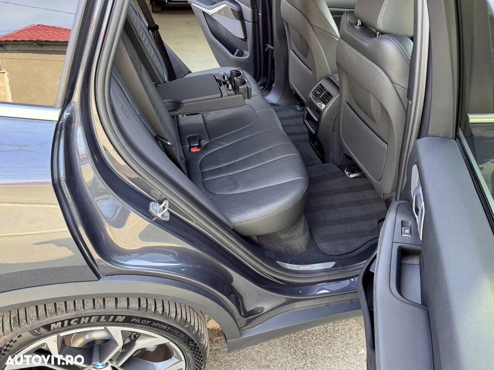 BMW X5 xDrive25d xLine - 21