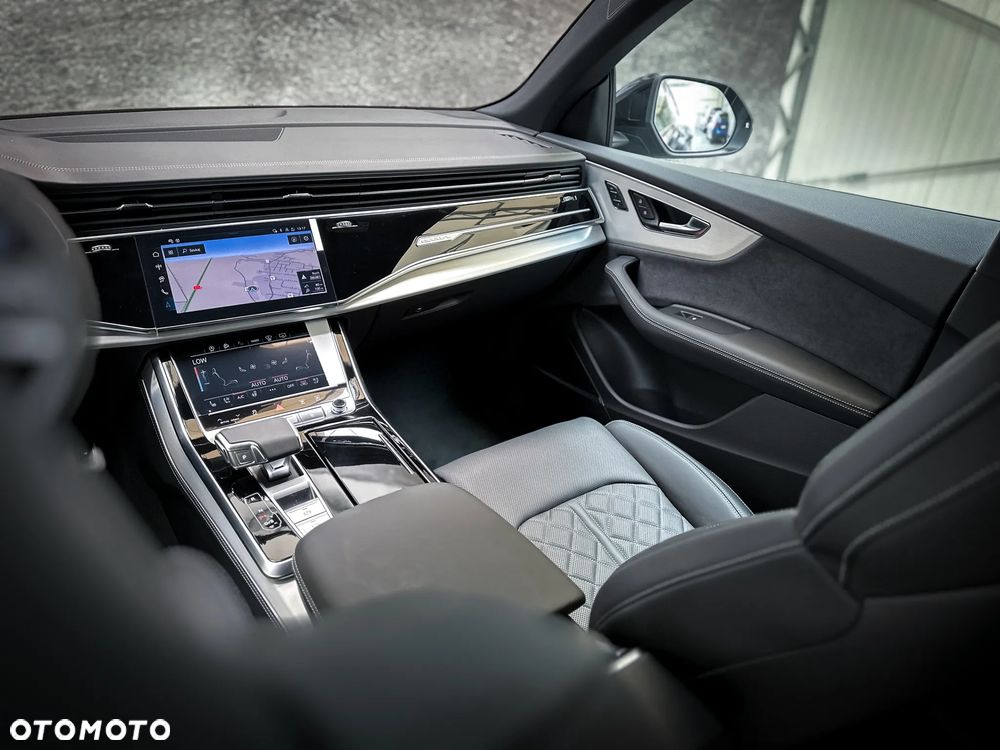 Audi Q8 - 33