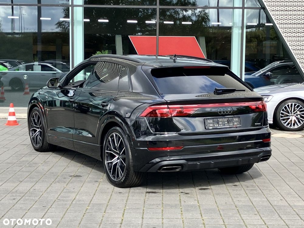 Audi Q8 - 9