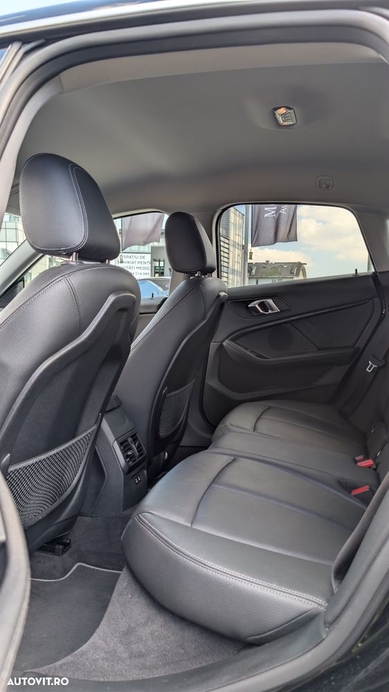 BMW Seria 2 218d Aut. - 28