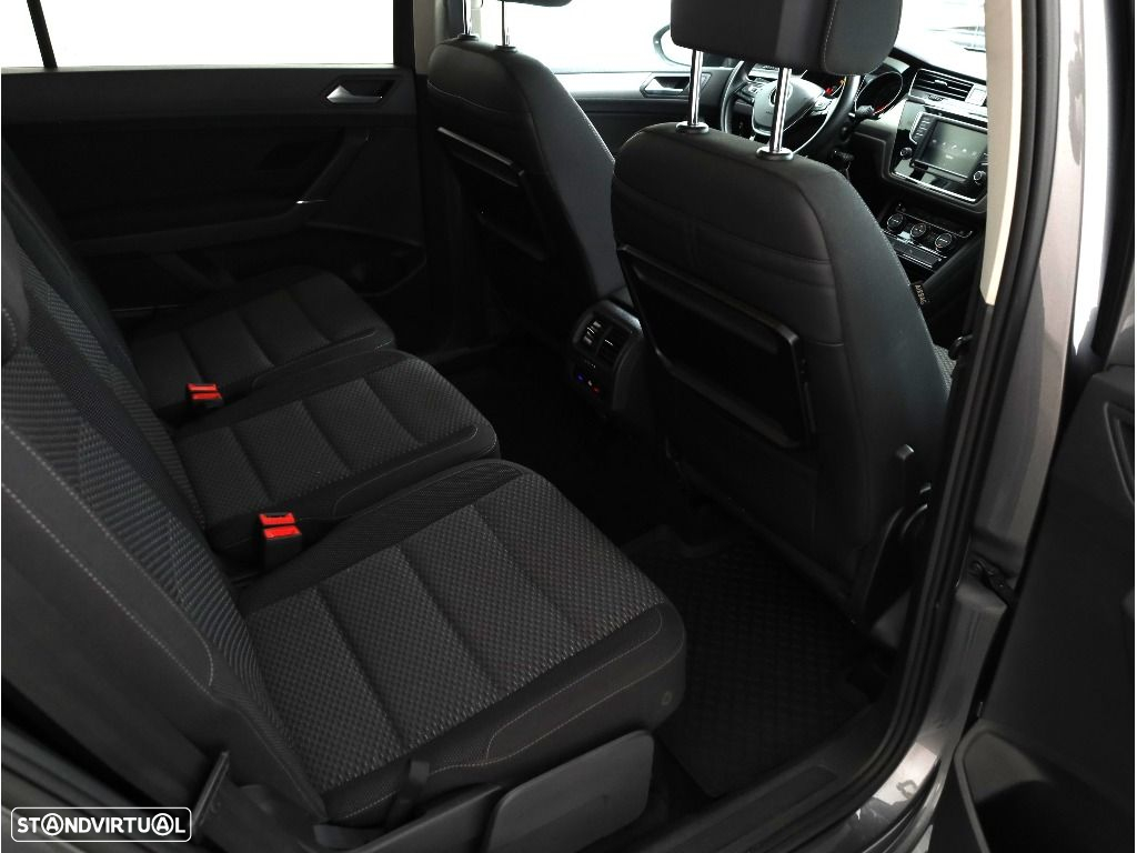VW Touran 1.6 TDI Confortline - 17