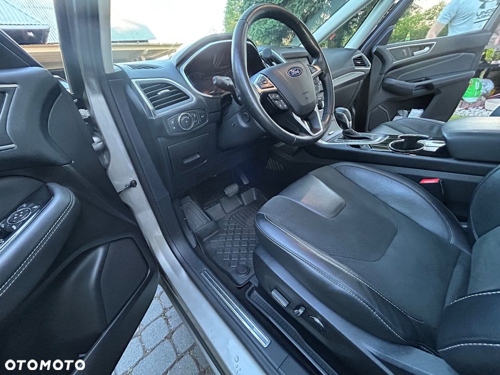 Ford S-Max - 25