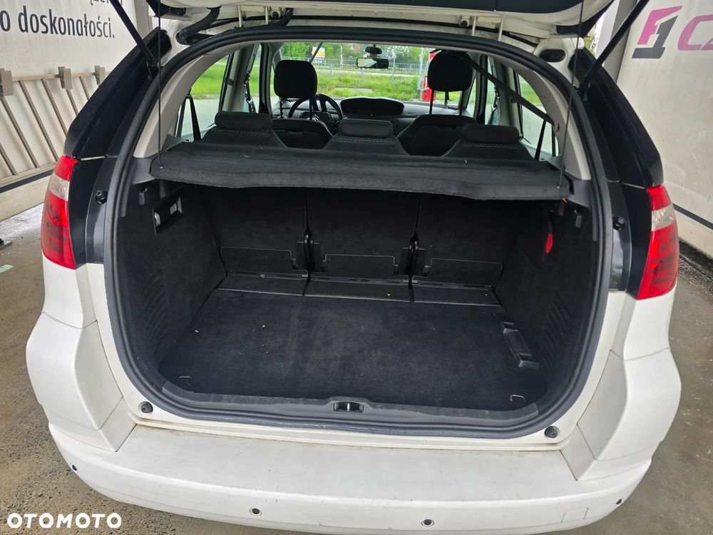 Citroën C4 Picasso - 8