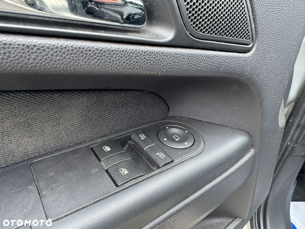 Opel Zafira 1.6 111 - 12