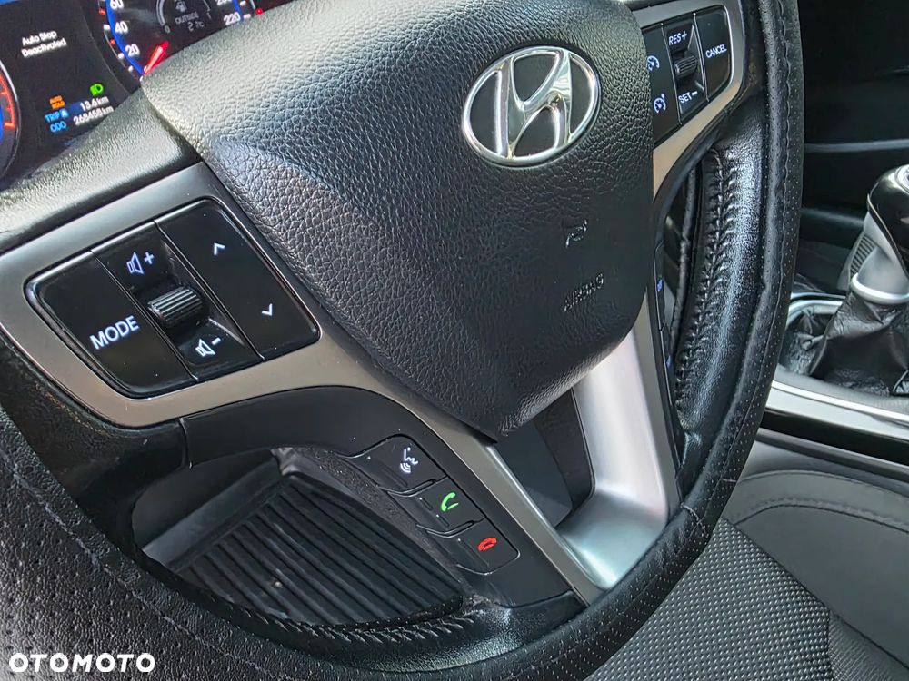 Hyundai i40 Kombi 1.7 CRDi Premium - 31
