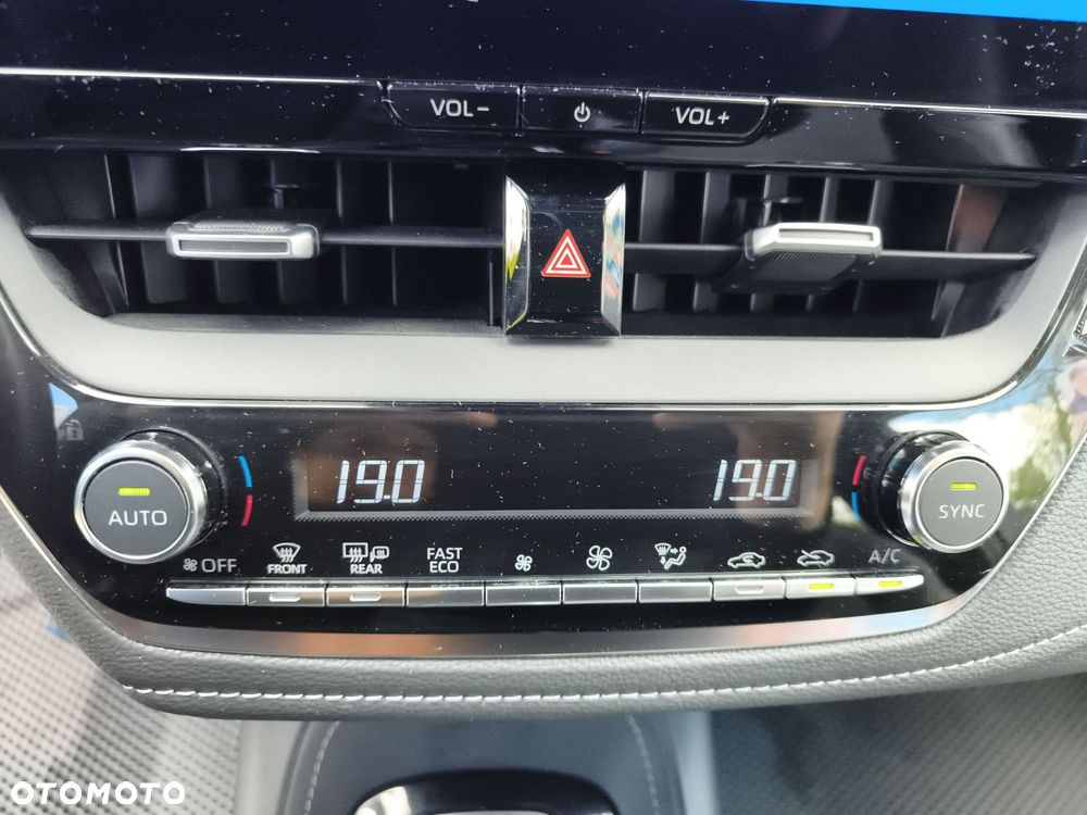 Toyota Corolla - 26