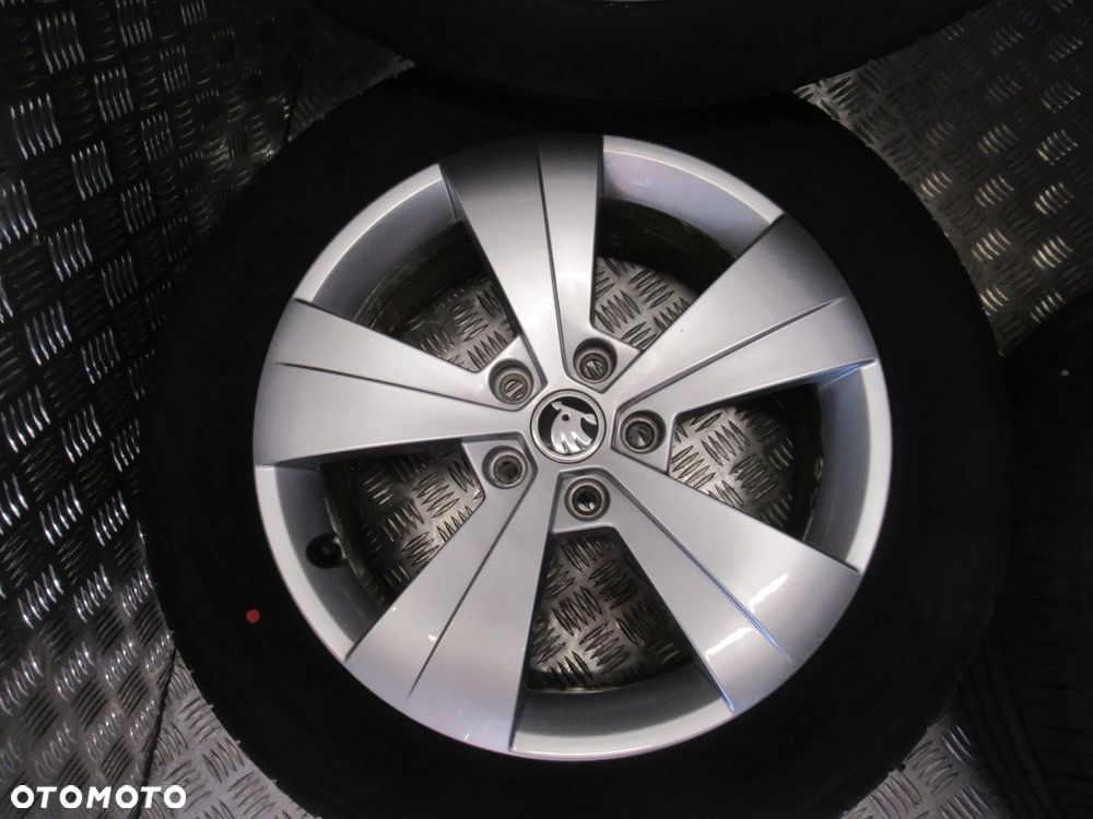 Koła Skoda Superb III Karoq Yeti 6,5Jx17 et41 5x112 DEMO 22 rok - 3
