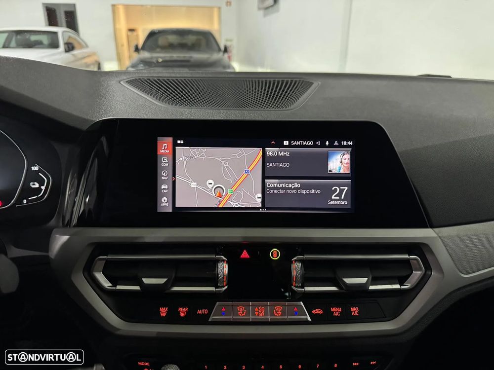 BMW 330 e Touring Pack M Auto - 16