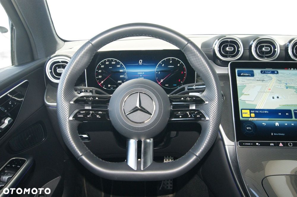Mercedes-Benz GLC - 11