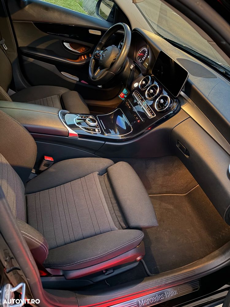 Mercedes-Benz C 220 d Aut - 9